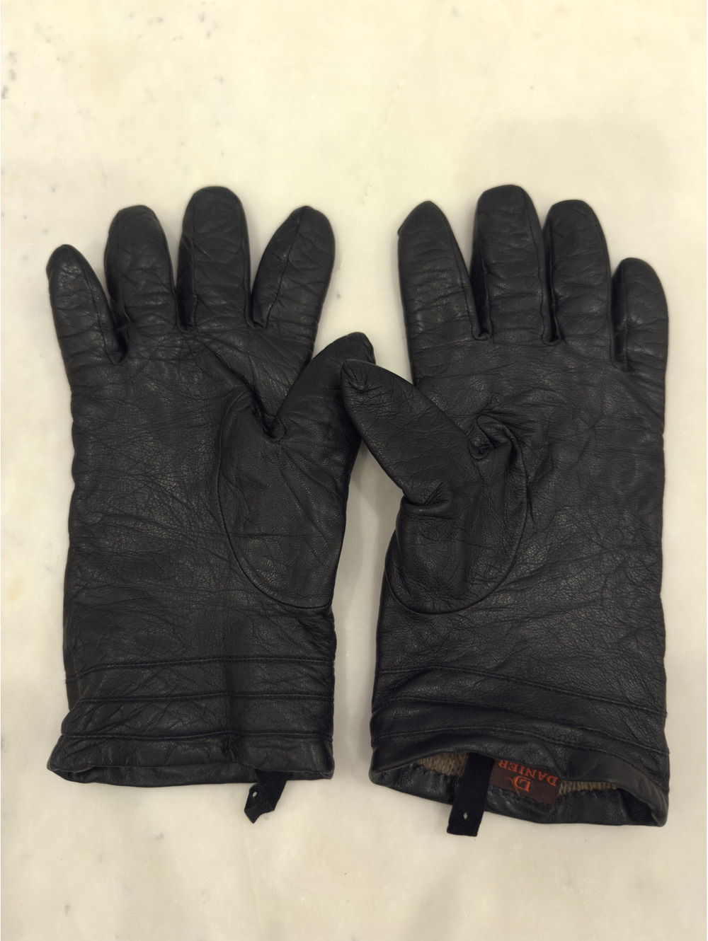 Danier leather gloves